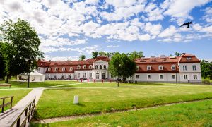 Pałace w Polsce które warto odwiedzić podczas wakacji
